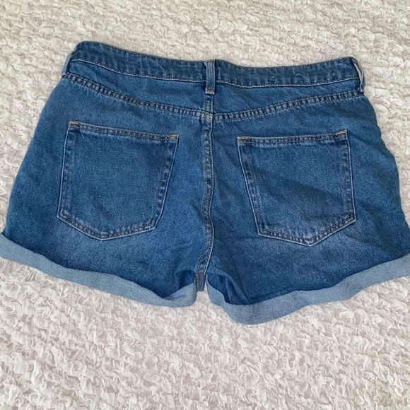 High Waist Mom Jean Shorts - Picture 3 of 3